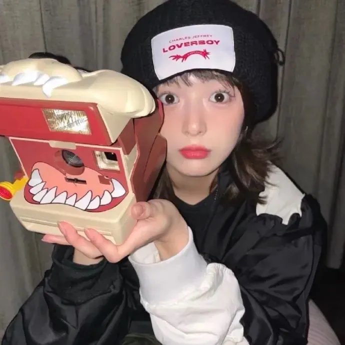 退婚后，大小姐又美又飒